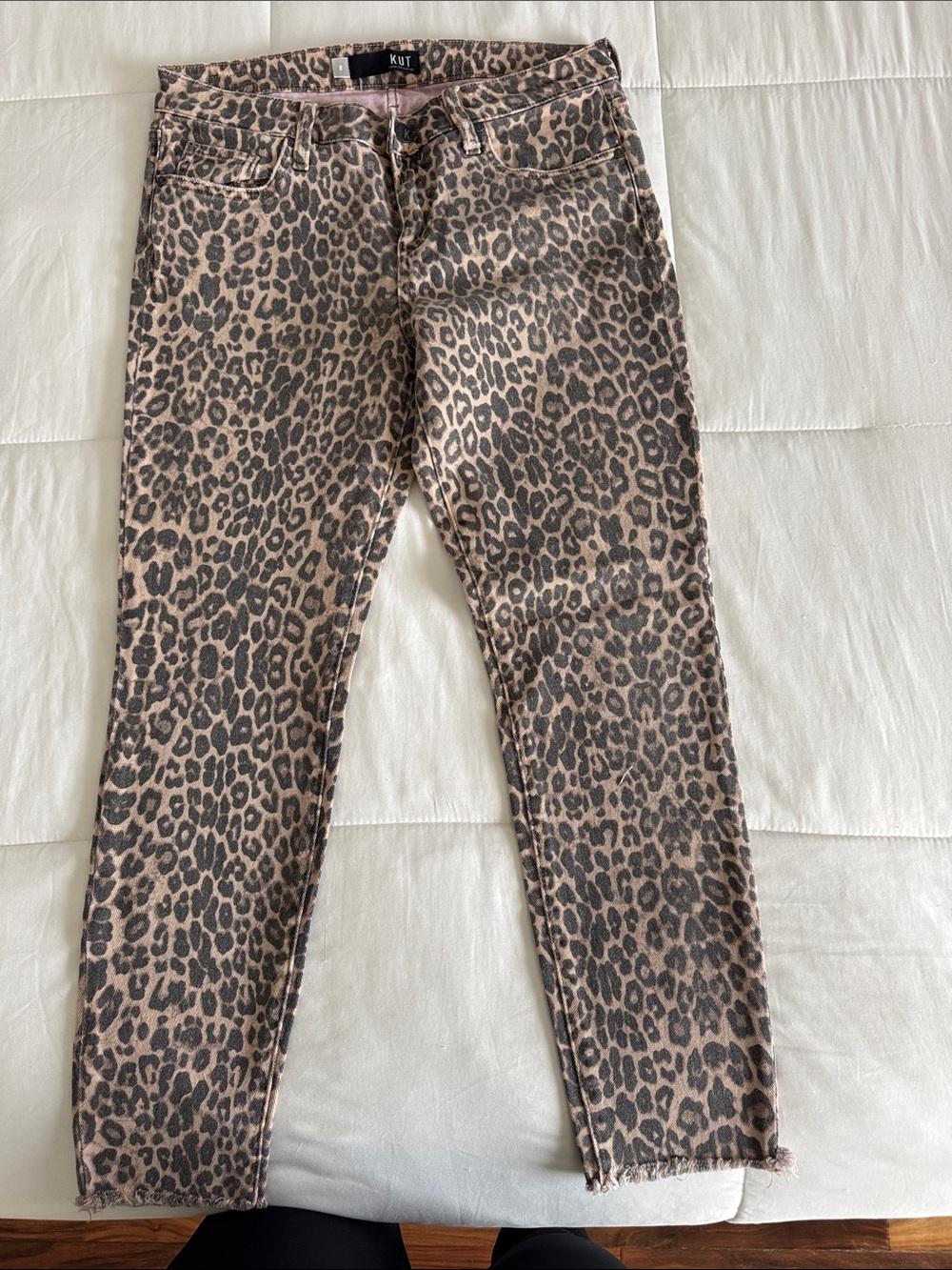 Kut from the Kloth Leopard Print Cropped Skinny Jean